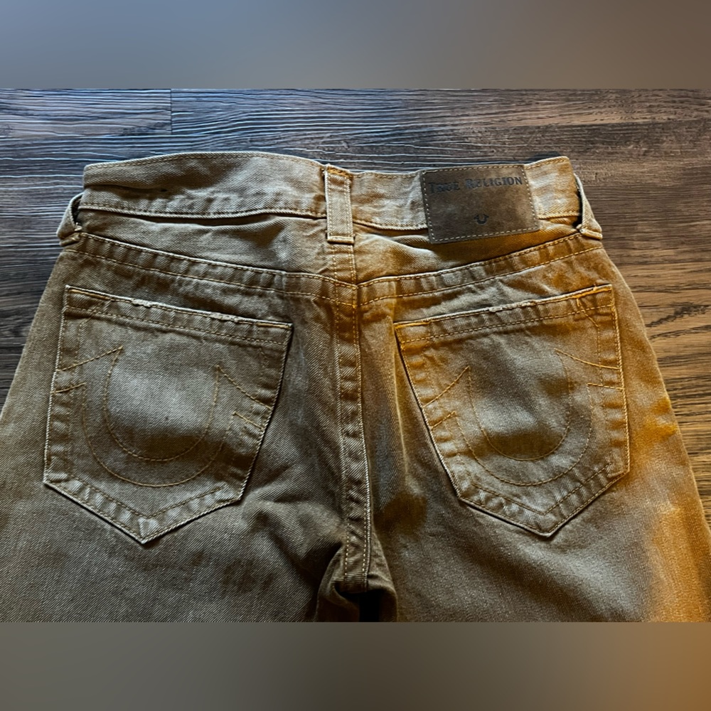 Geno True Religion View 3